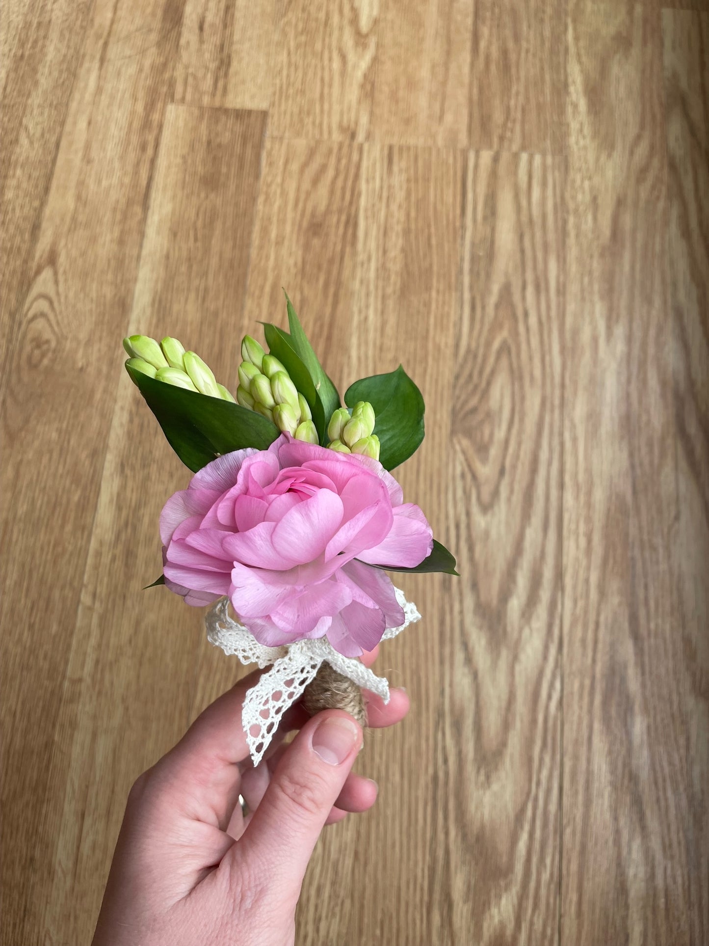 Boutonniere- Magnetic Pin